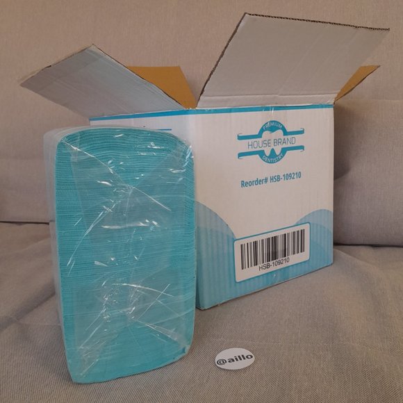 125 pcs Patient Bibs / Dental Bibs - Picture 3 of 10